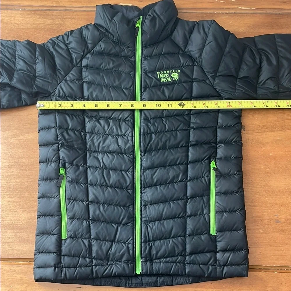 Mountain Hardware Down Feather  Puffer Jacket Size Medium